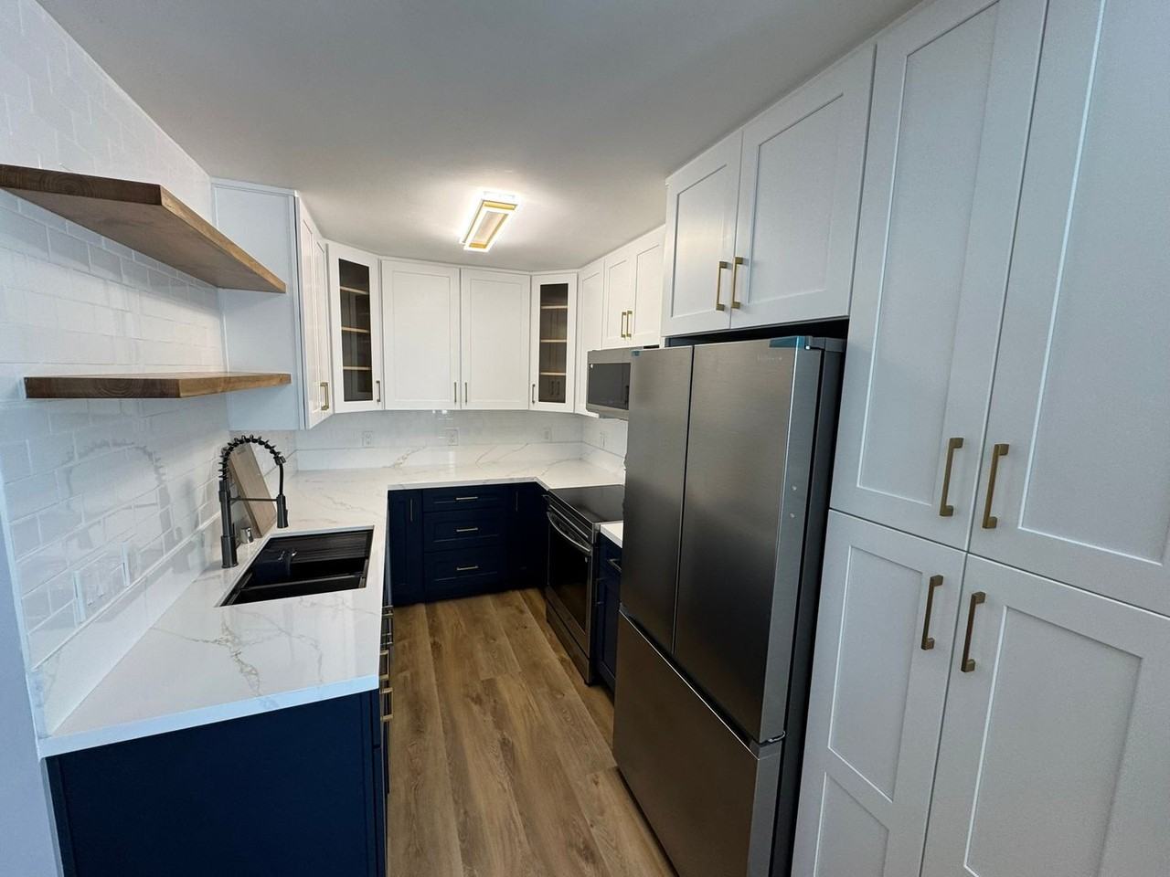 1907 Robinson Ave #101 - Photo 6 of 19