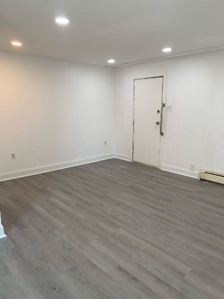 32 S Penn St - Photo 6 of 9