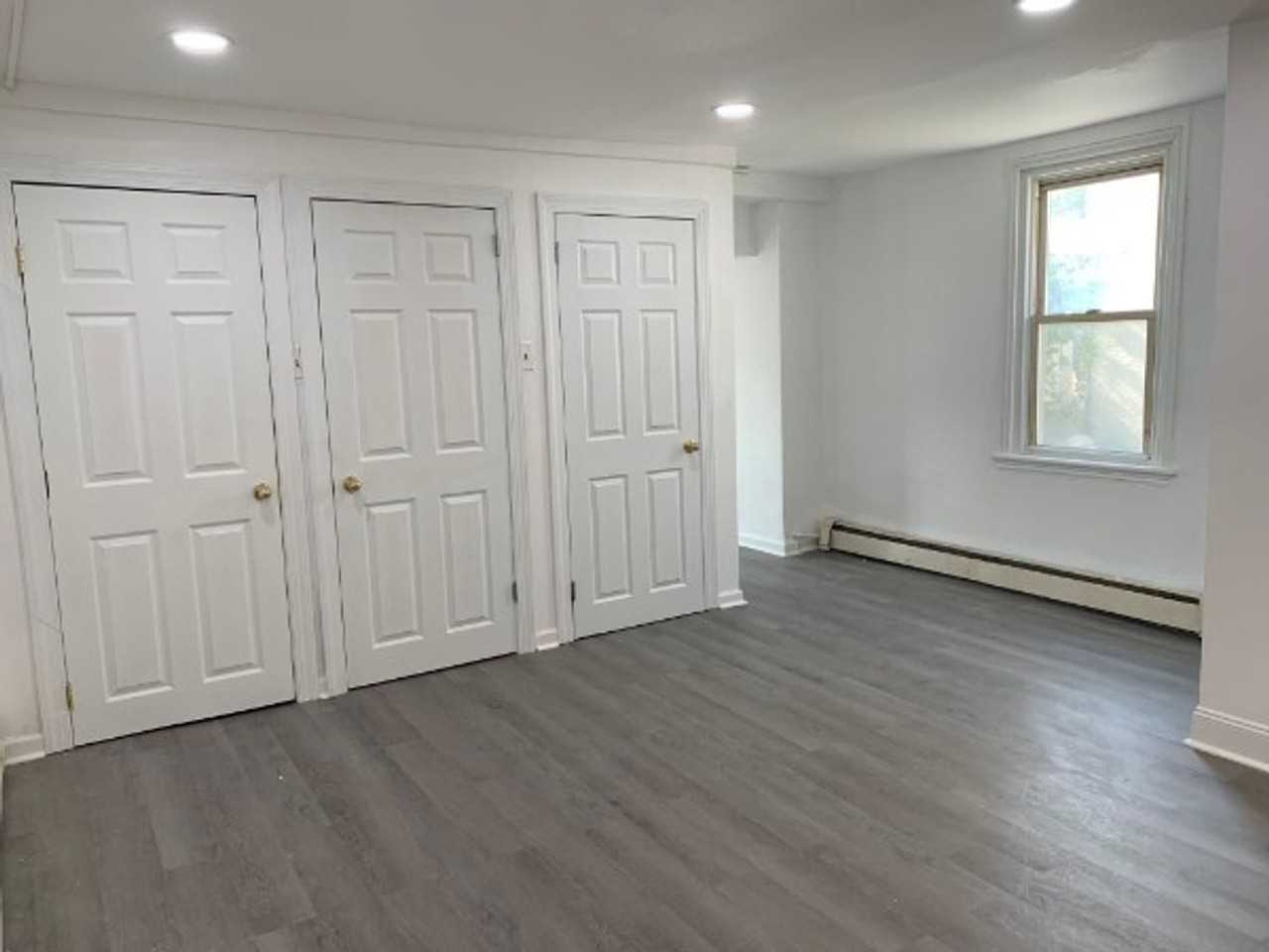 32 S Penn St - Photo 7 of 9