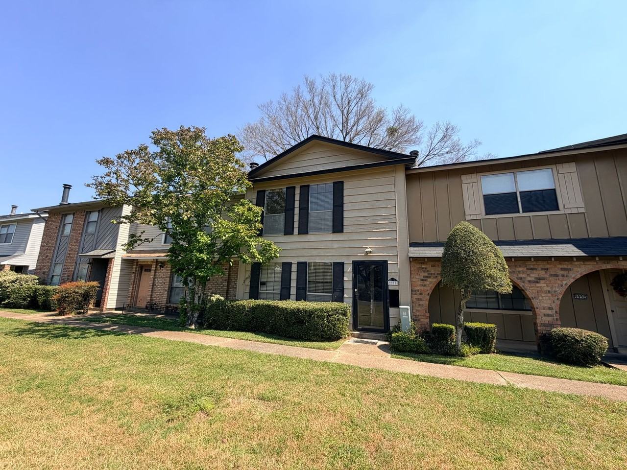 9990 Smugglers Cove Ln - Photo 2 of 24