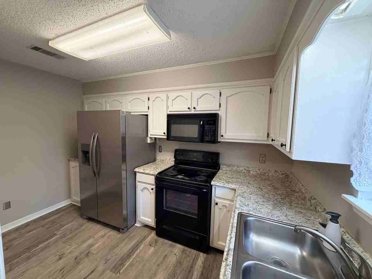 9990 Smugglers Cove Ln - Photo 7 of 24