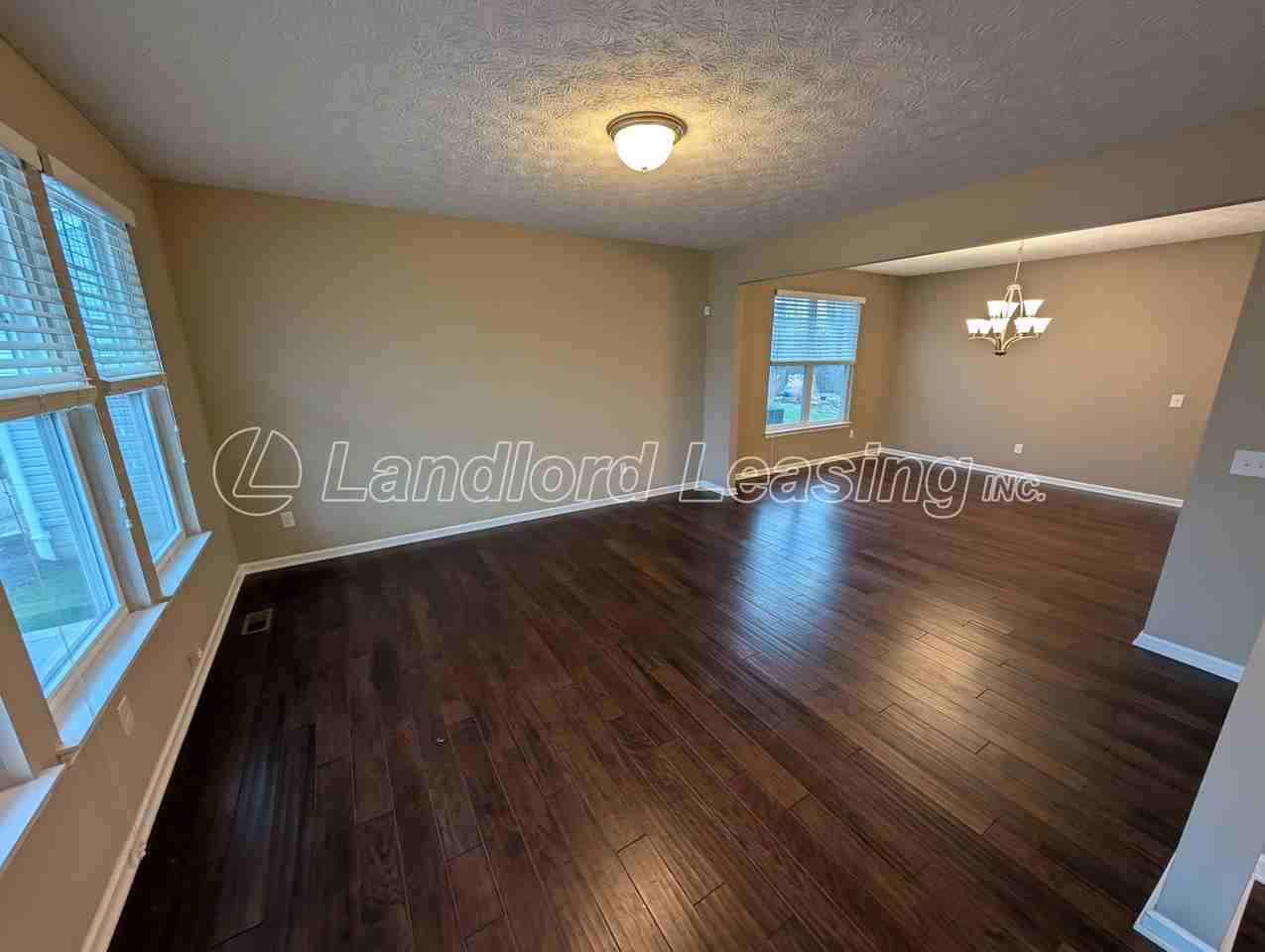 32815 Rebecca Ln - Photo 4 of 34