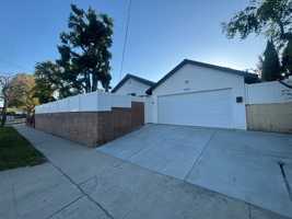 featured image of 10941 Amestoy Ave