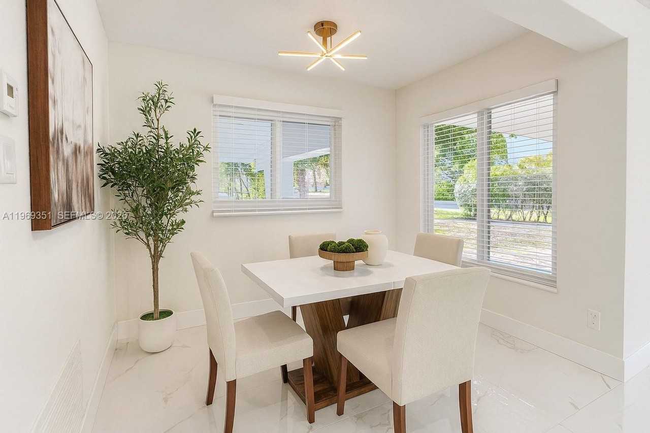 3801 Ne 16th Ter - Photo 6 of 20