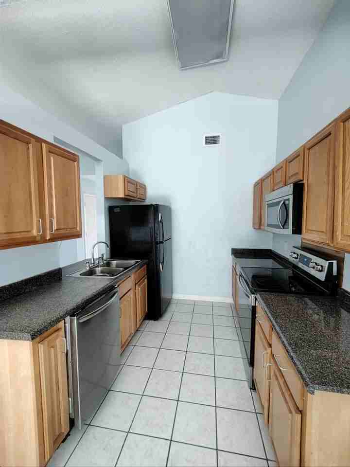 201 Spreading Branch Dr - Photo 5 of 20