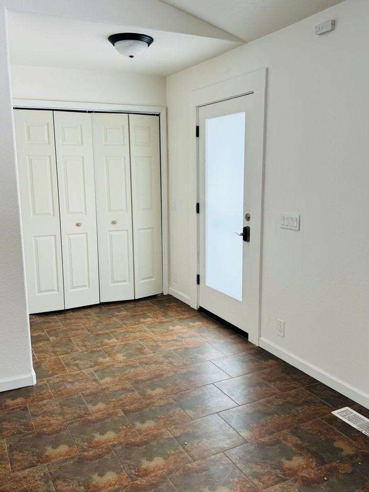 1597 Arapahoe St - Photo 5 of 19