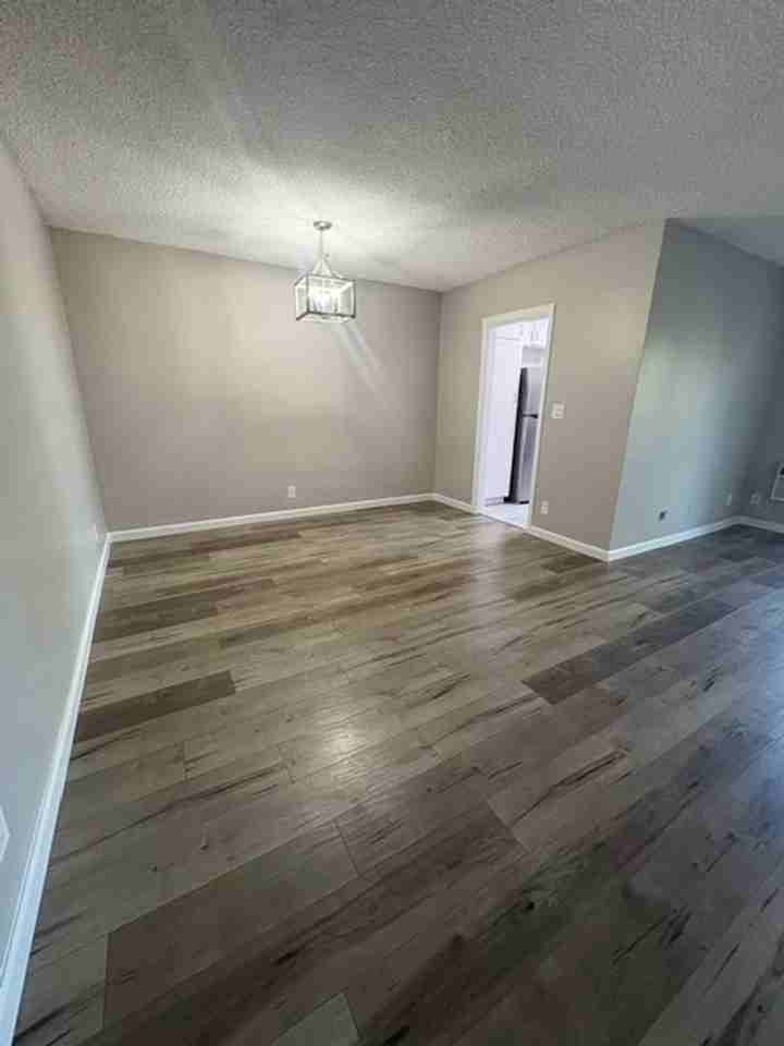 Tarzana Five Apartments - Photo 3 of 24