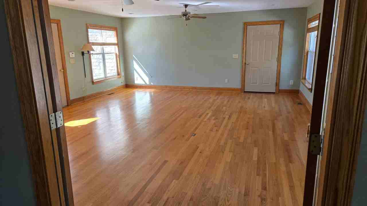 9130 Shawnee Trl - Photo 3 of 12