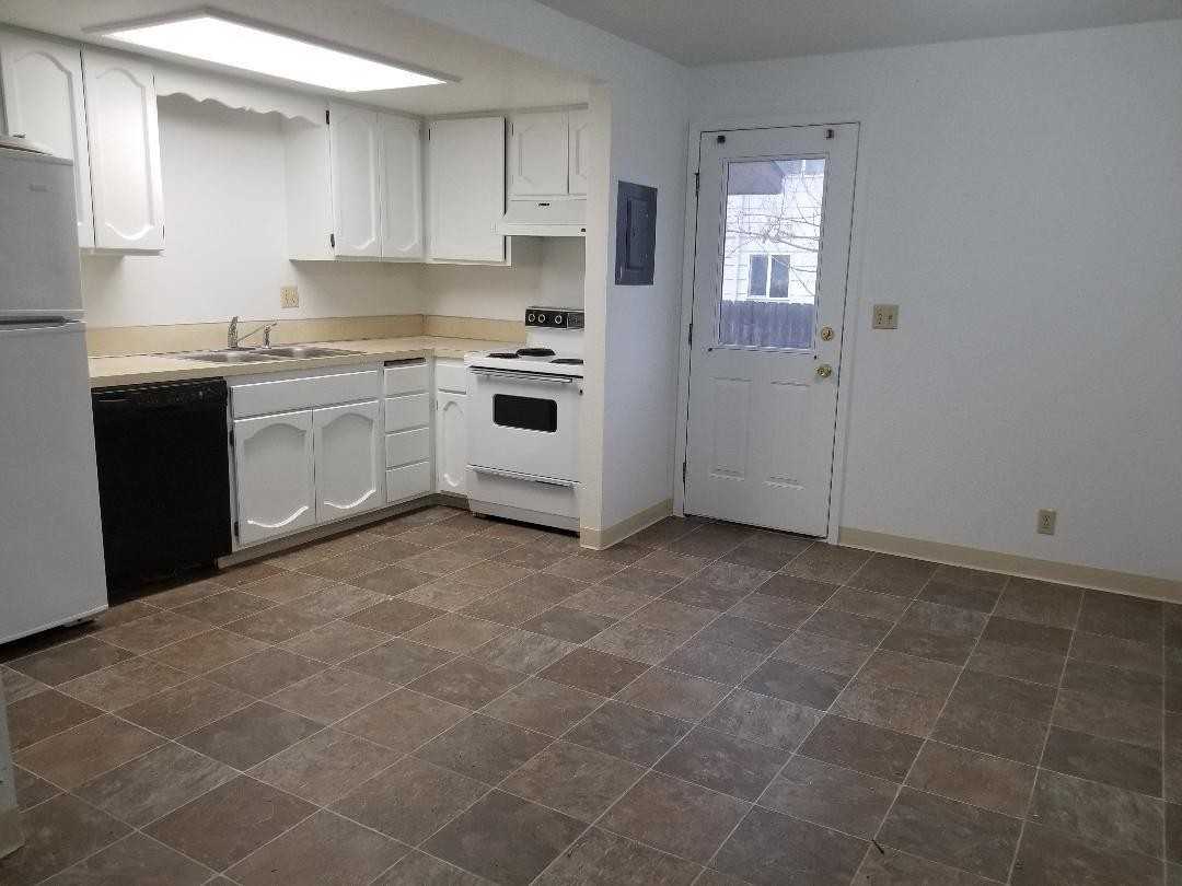 6738 W Westwood Ln - Photo 2 of 7