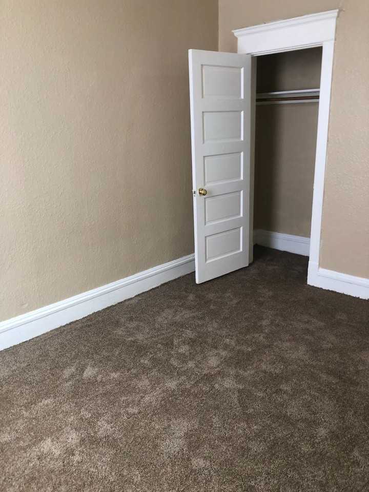 554 Bellows St - Photo 3 of 7