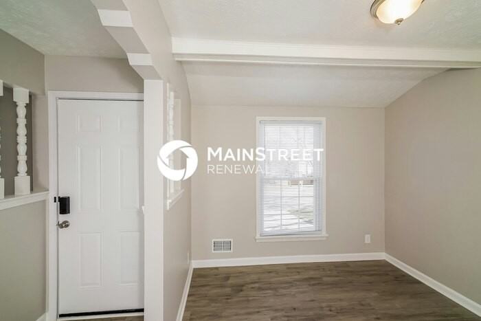 8000 Cloverport Ct - Photo 6 of 17