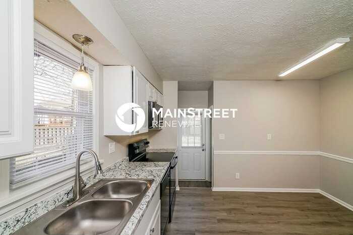 8000 Cloverport Ct - Photo 7 of 17