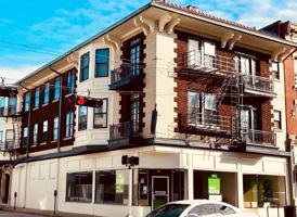 featured image of 3 E 8th St