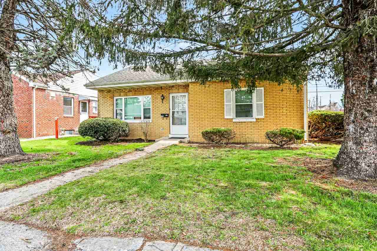 3901 Kingsley Dr - Photo 2 of 14