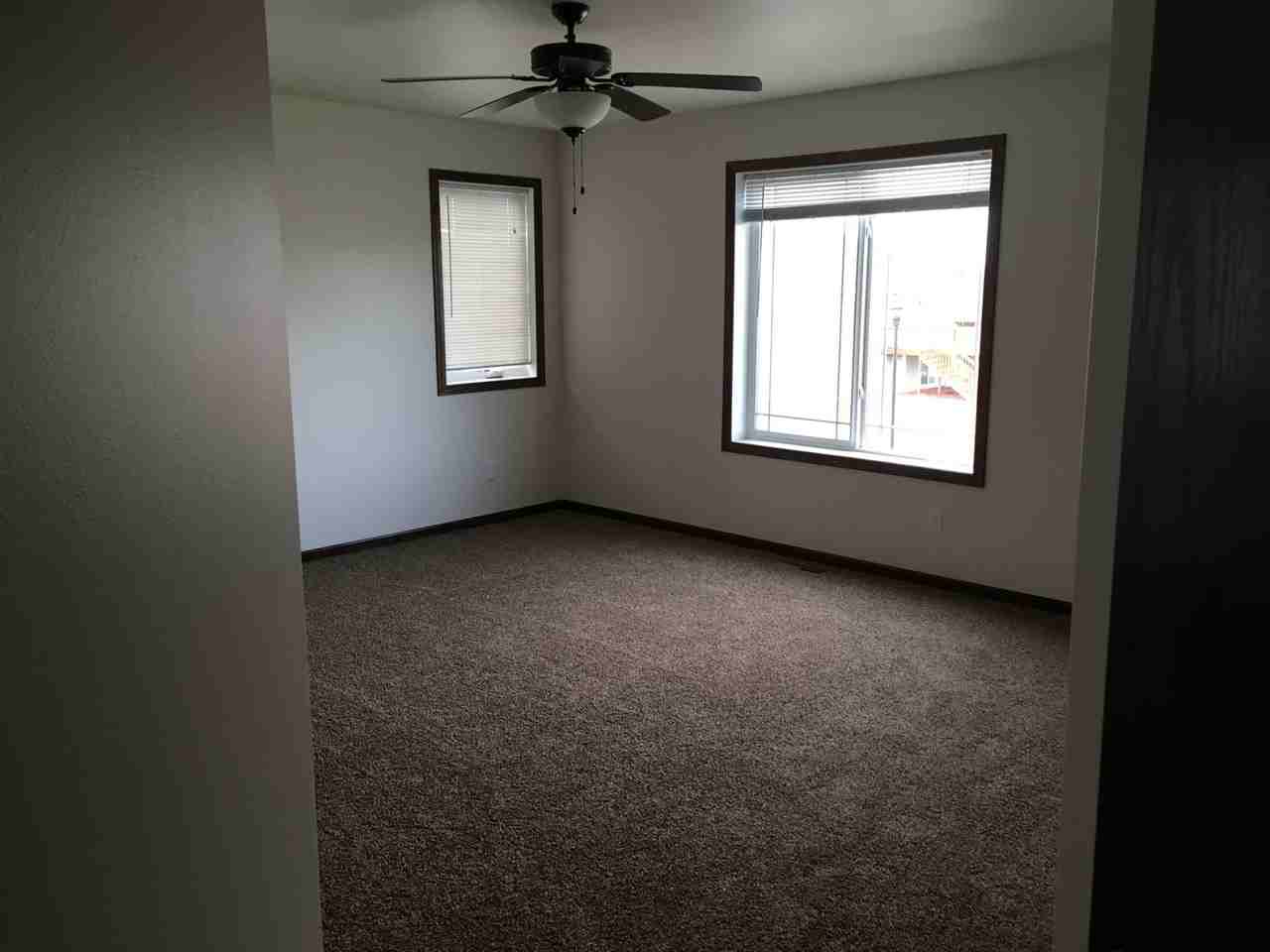 5942 56th Ave S - Photo 7 of 8