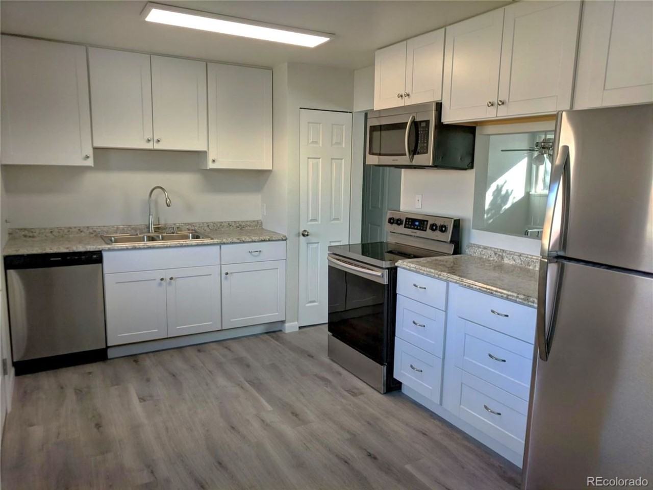 6182 Devils Head Ct - Photo 3 of 19