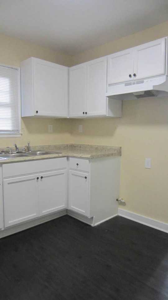 1848 Cummings Dr Sw - Photo 6 of 27