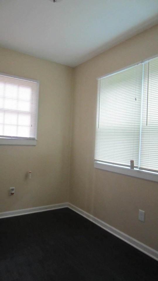 1848 Cummings Dr Sw - Photo 7 of 27