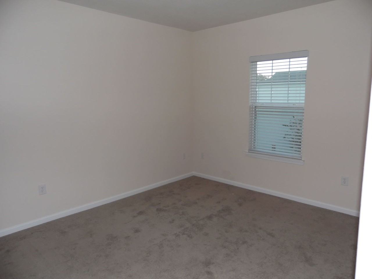 4917 Key Lime Dr #307 - Photo 4 of 21