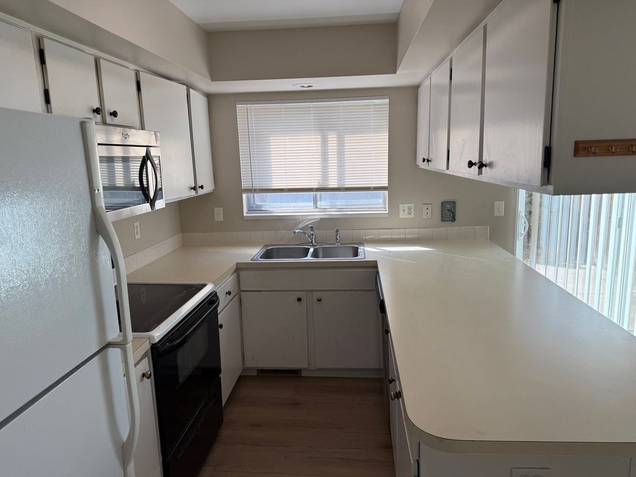 6783 S Race St - Photo 5 of 21