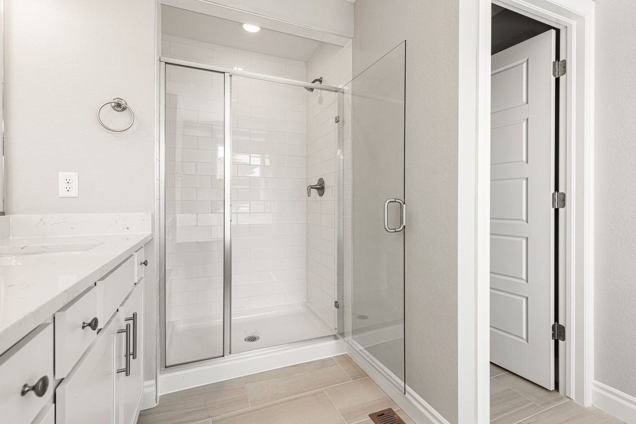 11930 Norfolk Ct - Photo 7 of 37