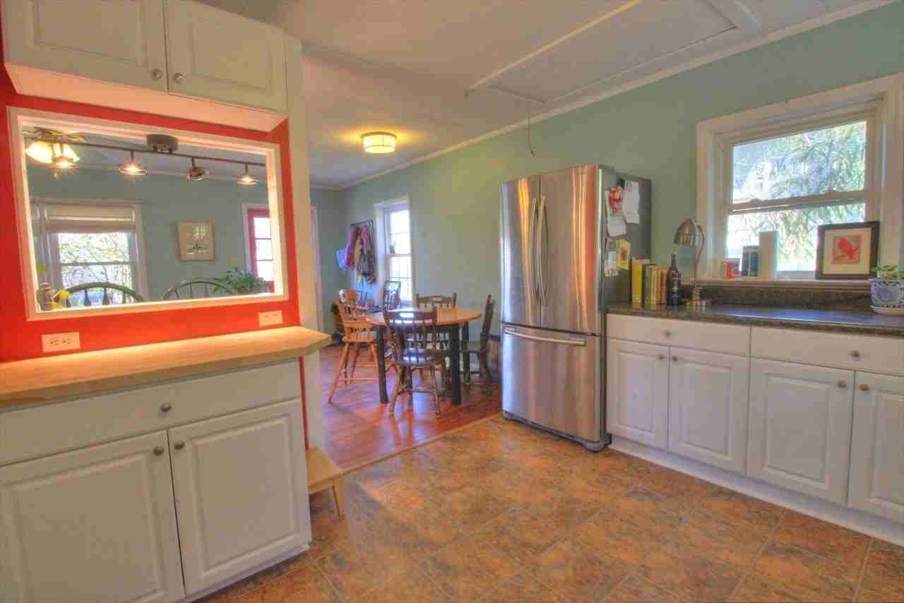 105 Eugene St - Photo 5 of 14