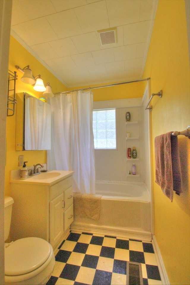 105 Eugene St - Photo 7 of 14