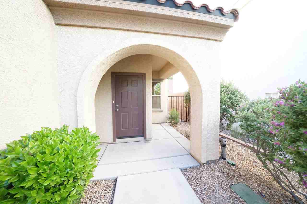 2441 Rue Bienville Way - Photo 3 of 35