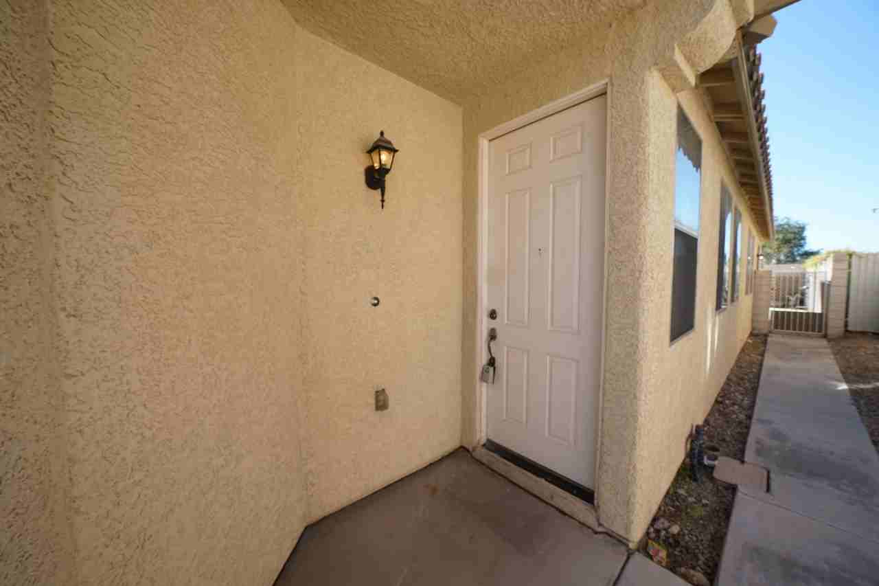 9941 W Diablo Dr - Photo 5 of 36