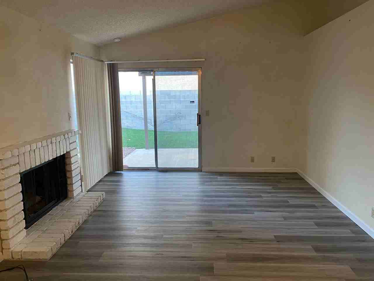 5712 Swimmer Dr - Photo 3 of 37