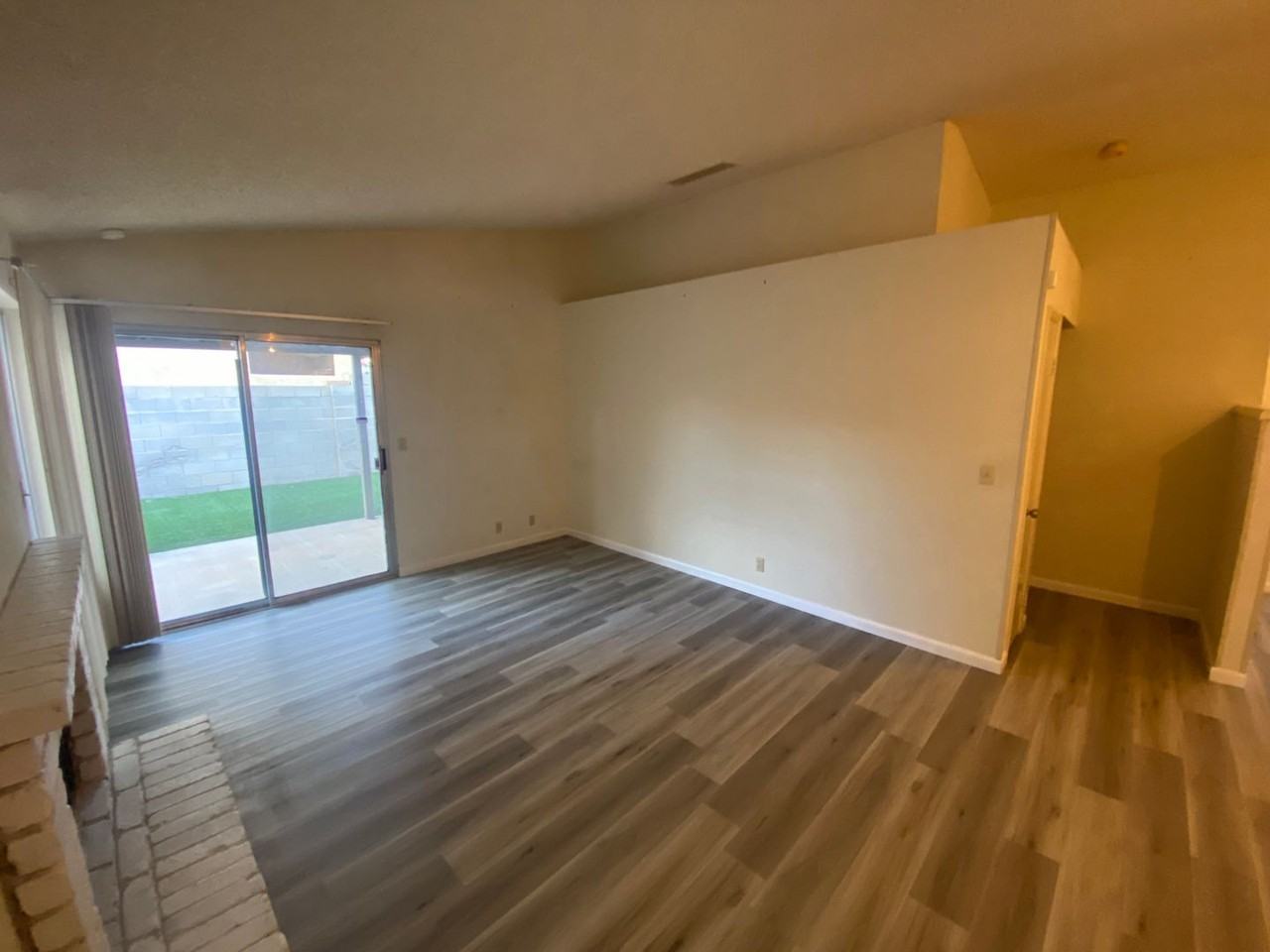 5712 Swimmer Dr - Photo 5 of 37