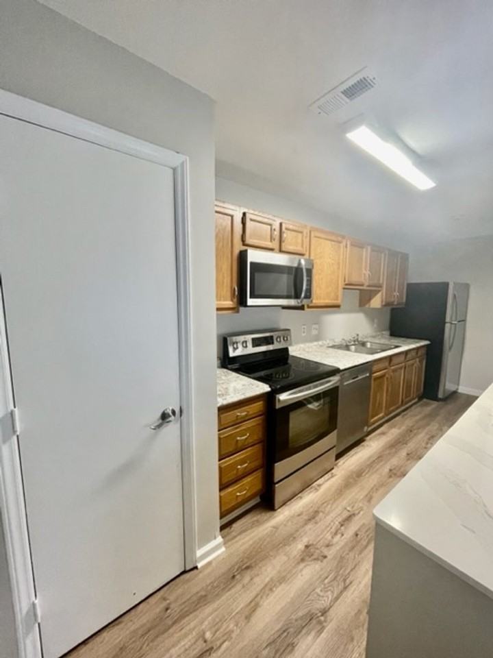 6157 Meadow Rose Ln - Photo 2 of 14