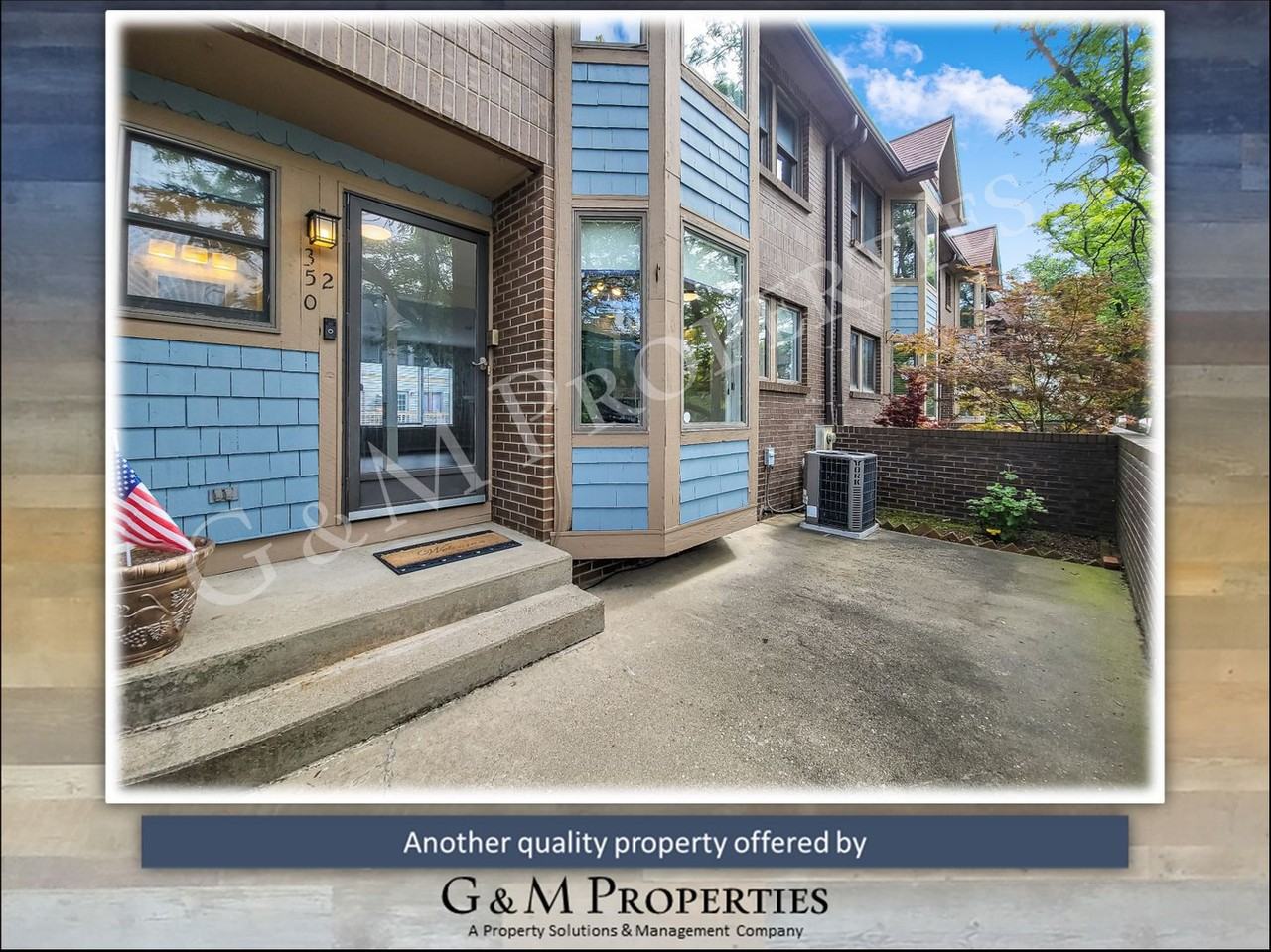 350 University Ave - Photo 3 of 31