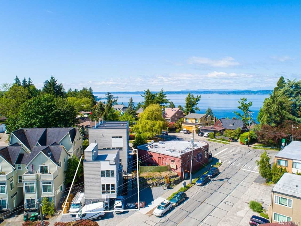 8382 Loyal Way Nw - Photo 2 of 32