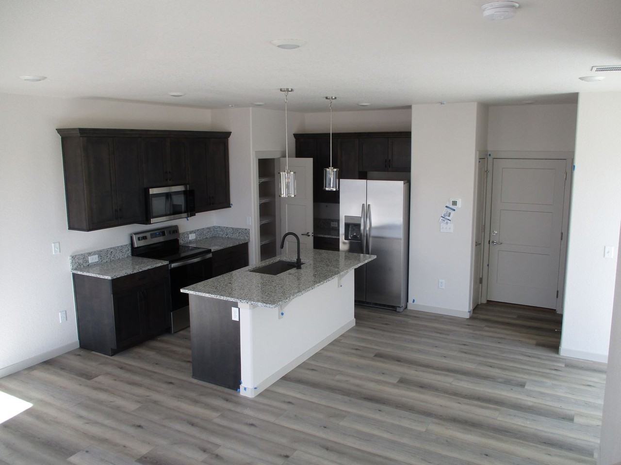 1155 Summit Vista Dr - Photo 3 of 23