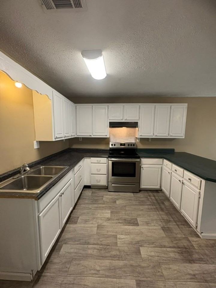 120 Money St - Photo 5 of 23