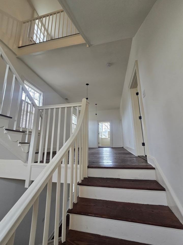 302 Wilkinson St - Photo 7 of 23