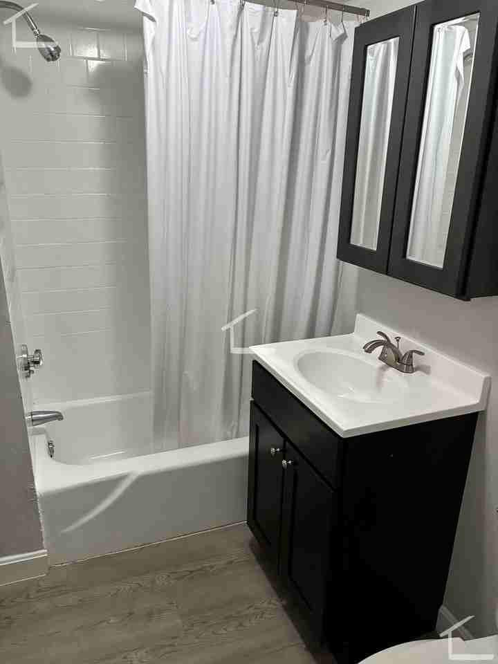 1122 Commonwealth Ave - Photo 3 of 4