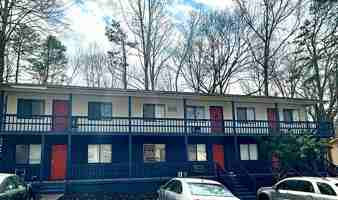 featured image of 818 Creekside Dr