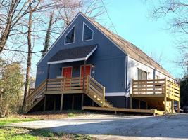 featured image of 402 Lindsay Rd