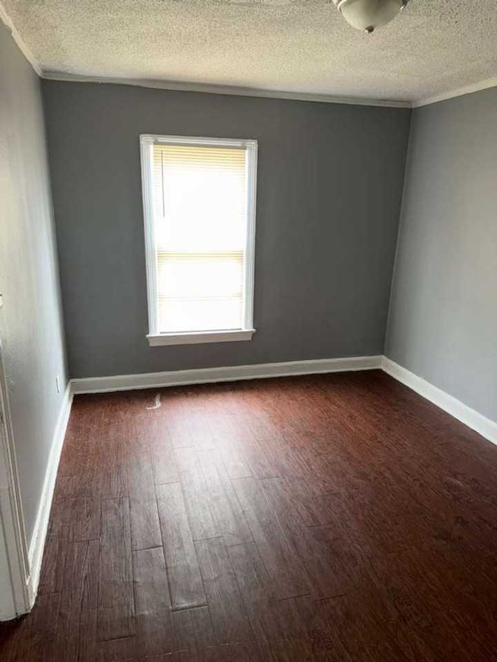 2283 Poe Ave - Photo 7 of 11