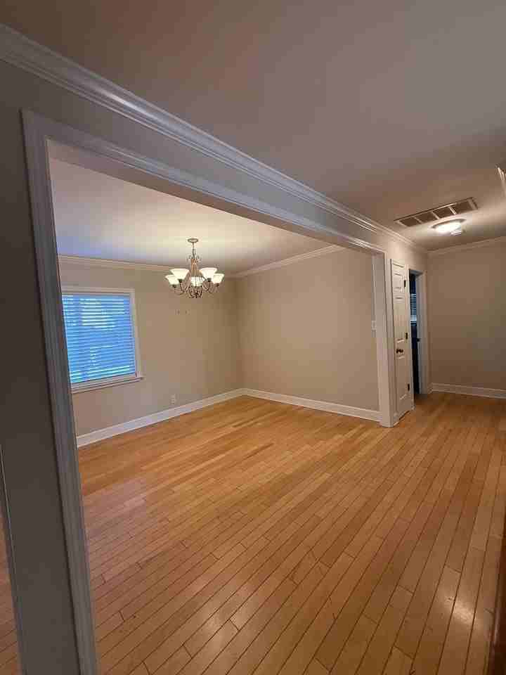 33 Mary Ct - Photo 6 of 16