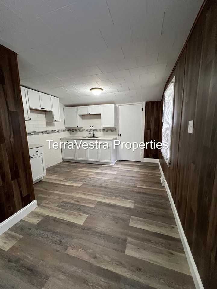 14 Seventh St - Photo 2 of 22