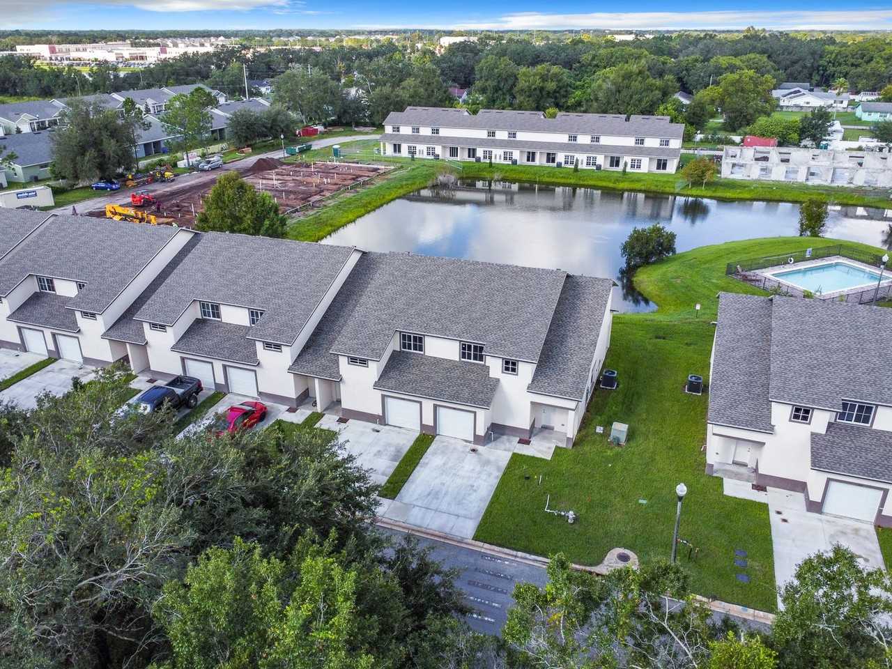 1706 Barton Towne Cir - Photo 7 of 50