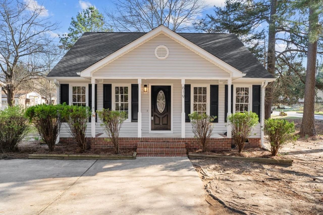 619 Industrial Dr - Photo 3 of 32