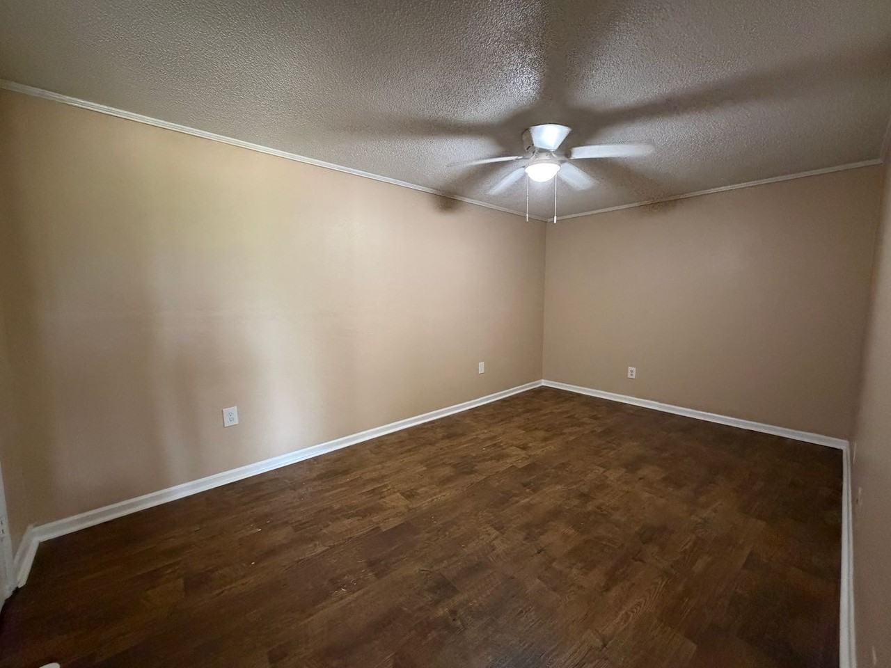 956 Thompson Springs Rd Se #7 - Photo 4 of 5