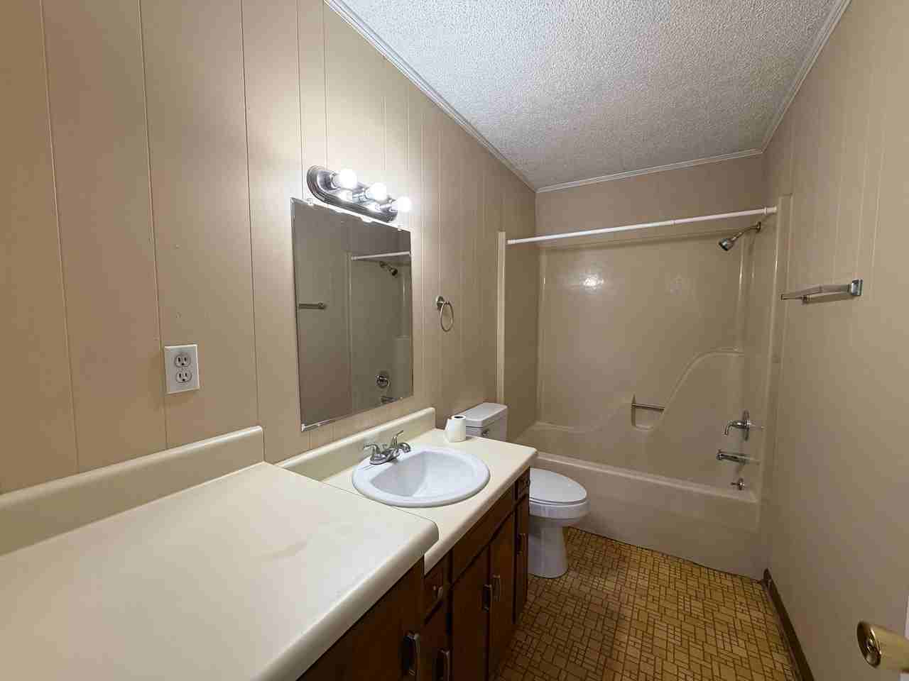 956 Thompson Springs Rd Se #7 - Photo 5 of 5