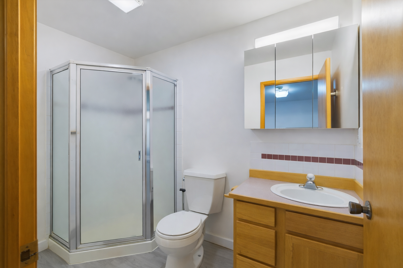 604 2nd St - Photo 5 of 5