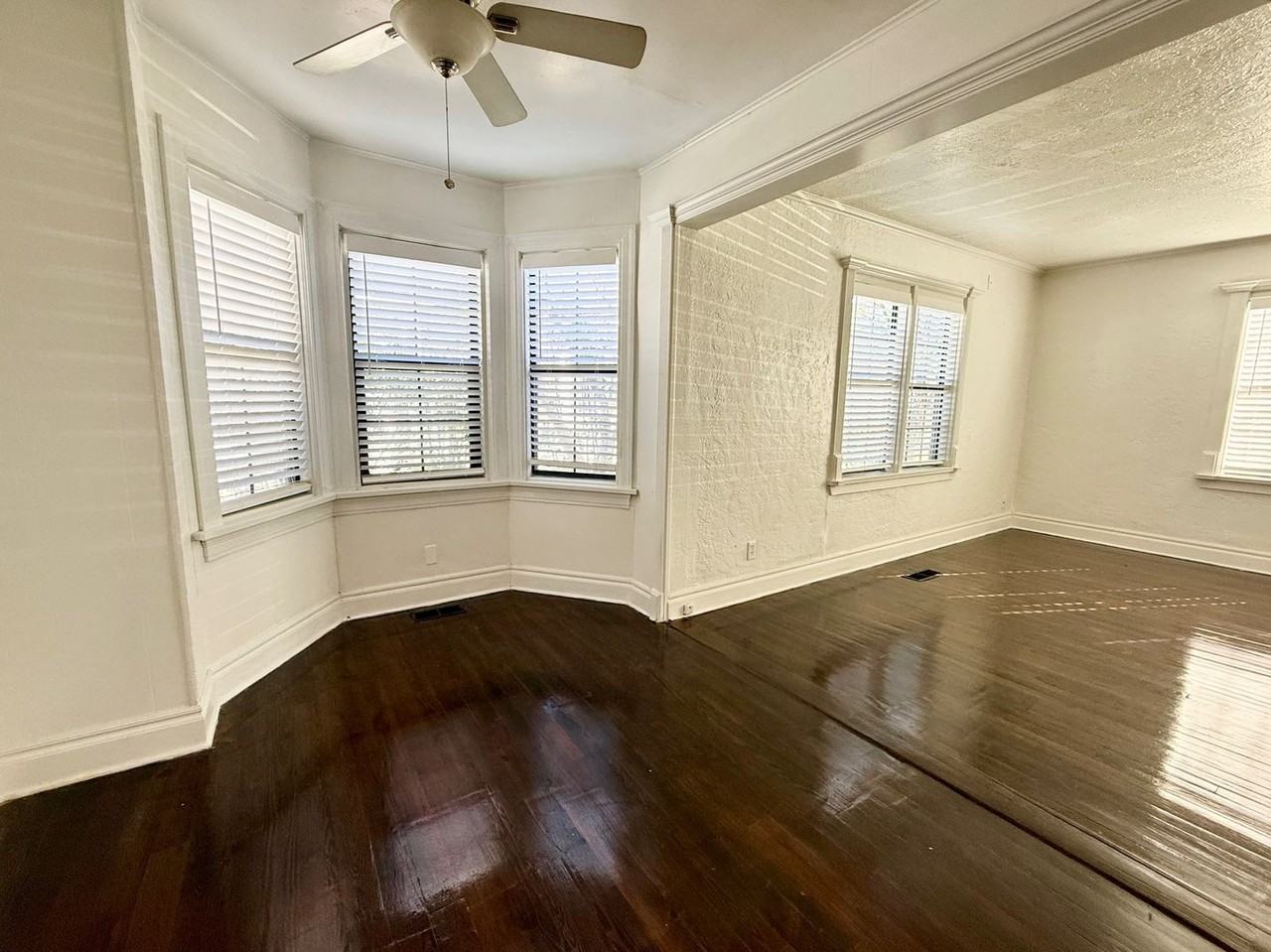 516 N University Blvd - Photo 6 of 23