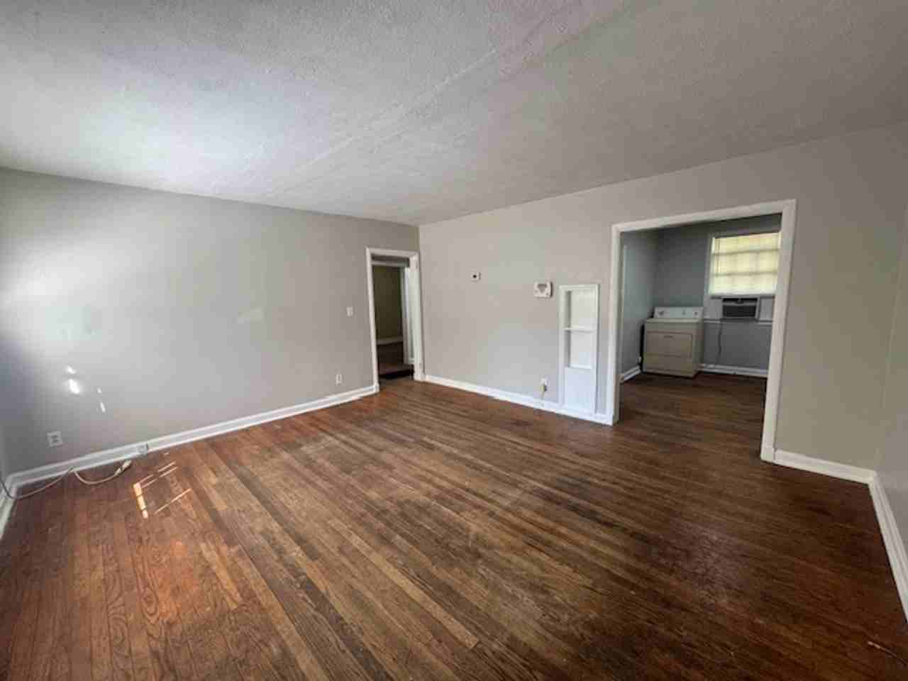 319 Olivia Ct - Photo 2 of 19